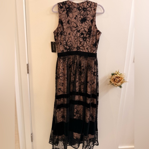 Taylor Black and Nude Floral Dress - Picture 3 of 8